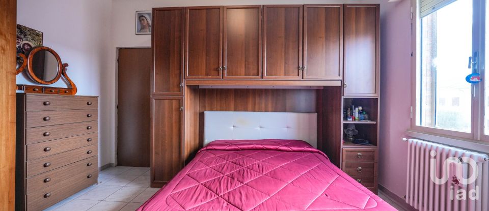 Casa indipendente 7 locali di 128 m² in Migliarino (44027)