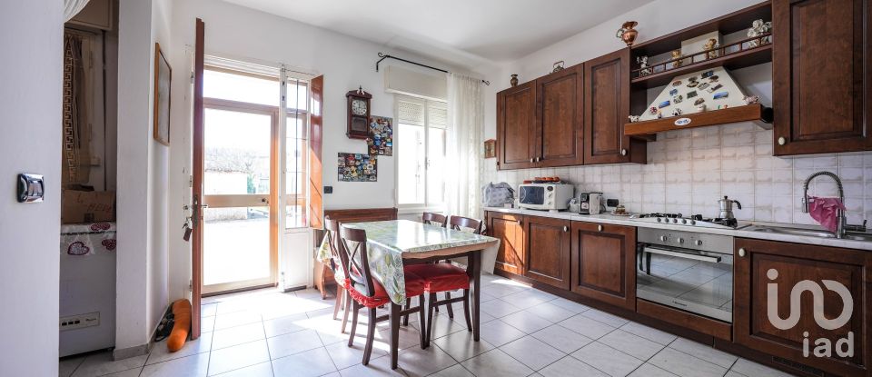 Town house 7 rooms of 128 m² in Migliarino (44027)