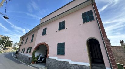 Casa indipendente 7 locali di 150 m² in Pietra Ligure (17027)