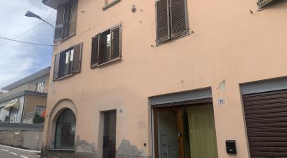 Shop / premises commercial of 54 m² in Bregnano (22070)