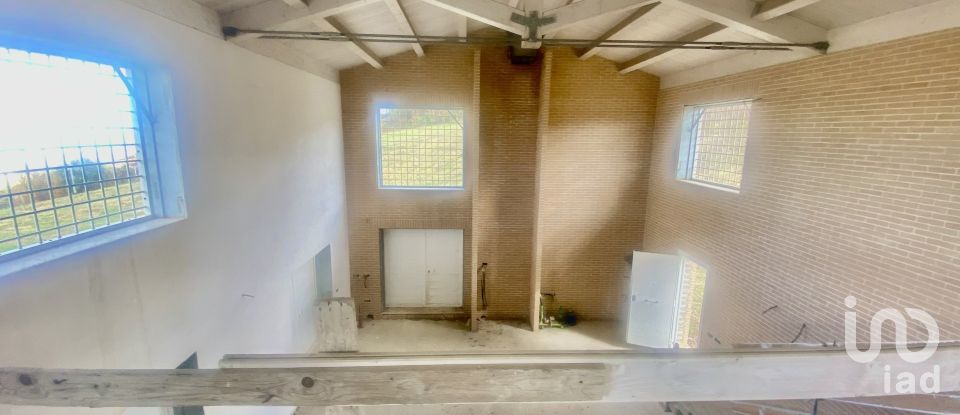 Villa a schiera 8 locali di 270 m² in Controguerra (64010)