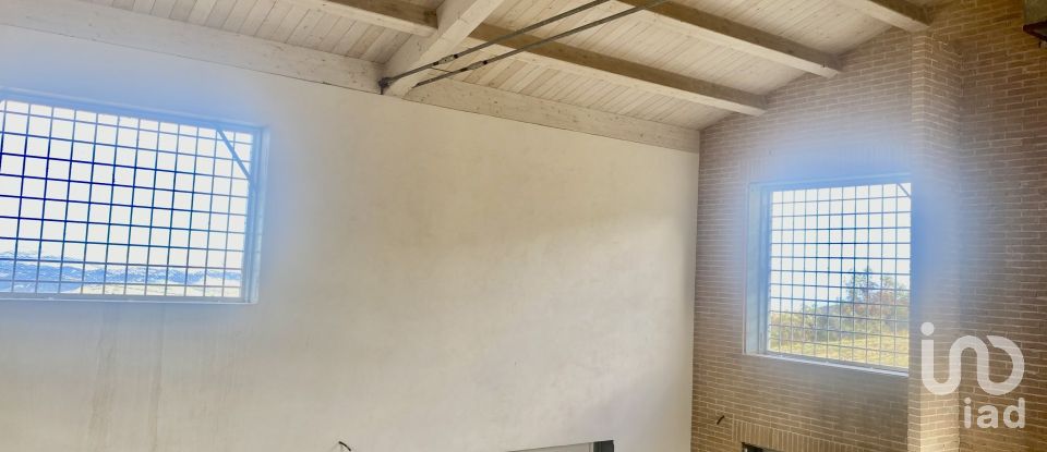 Villa a schiera 8 locali di 270 m² in Controguerra (64010)