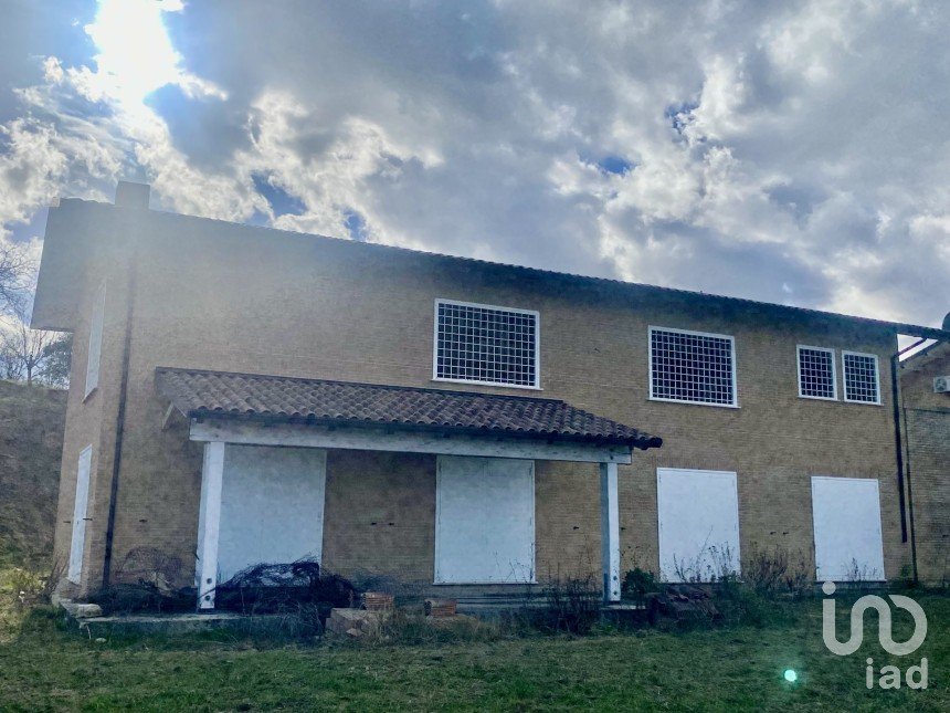 Villa a schiera 8 locali di 270 m² in Controguerra (64010)