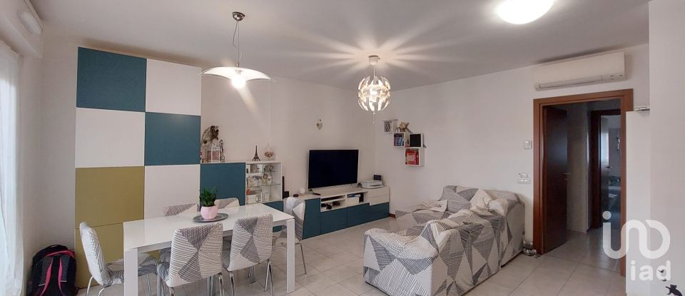 Three-room apartment of 94 m² in Paderno Dugnano (20037)