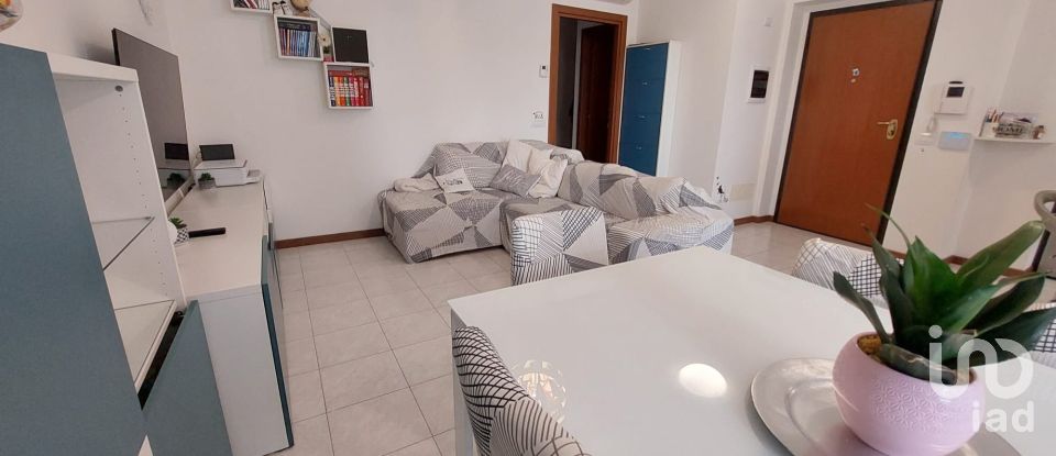 Three-room apartment of 94 m² in Paderno Dugnano (20037)