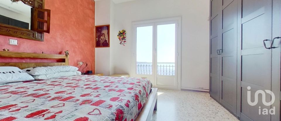 Four-room apartment of 180 m² in Ventimiglia (18039)