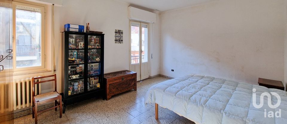 Apartment 11 rooms of 250 m² in Porto Sant'Elpidio (63821)