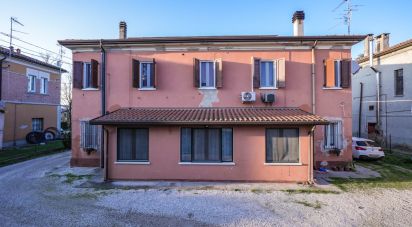 Town house 10 rooms of 230 m² in Ostellato (44020)