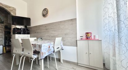 Town house 3 rooms of 249 m² in Solbiate (22043)