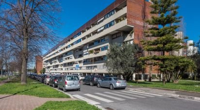 Four-room apartment of 128 m² in Roma (00142)