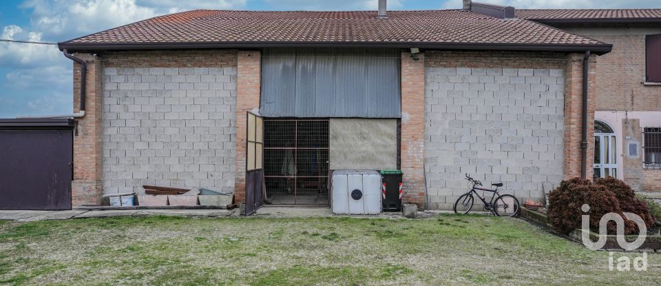 Casa indipendente 9 locali di 585 m² in Ostellato (44020)