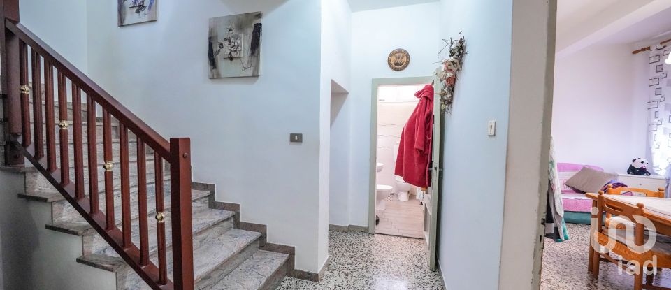 Casa indipendente 9 locali di 585 m² in Ostellato (44020)