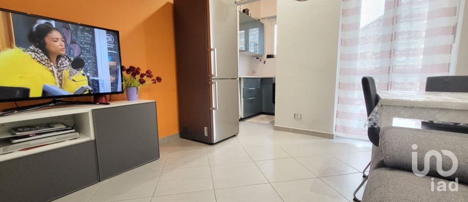 Three-room apartment of 77 m² in Torino (10137)