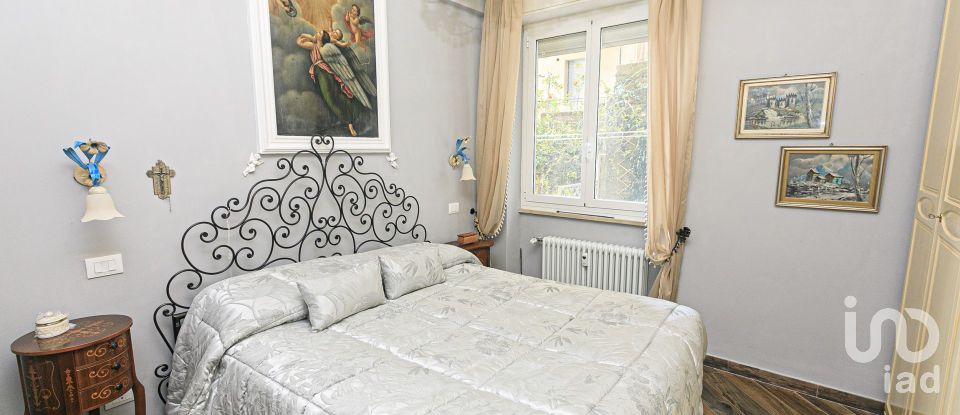 Apartment 6 rooms of 110 m² in Genova (16142)