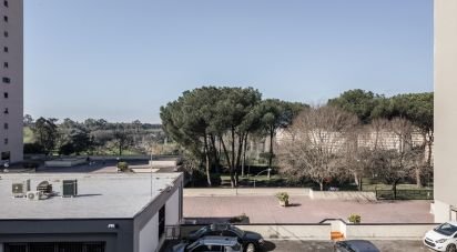Four-room apartment of 123 m² in Roma (00143)