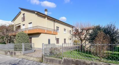 Casa 9 locali di 535 m² in Figino Serenza (22060)