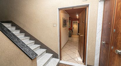 Apartment 5 rooms of 85 m² in Genova (16149)