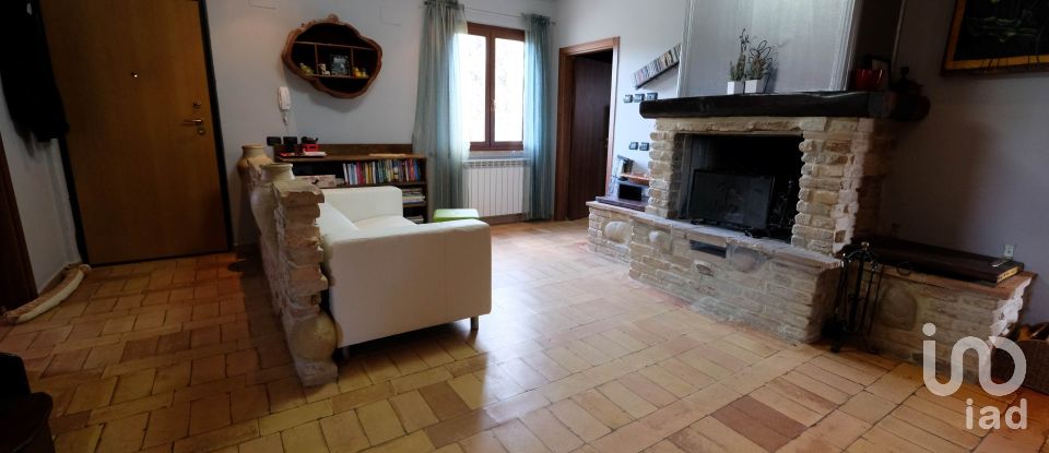 Town house 11 rooms of 350 m² in Corinaldo (60013)