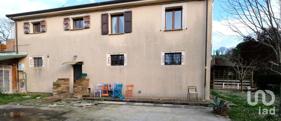 Town house 11 rooms of 350 m² in Corinaldo (60013)