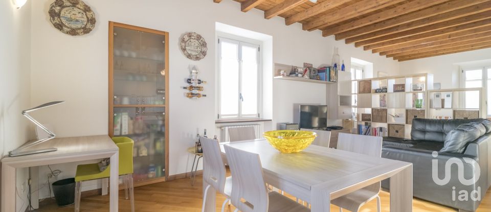 One-room apartment of 65 m² in Cantù (22063)