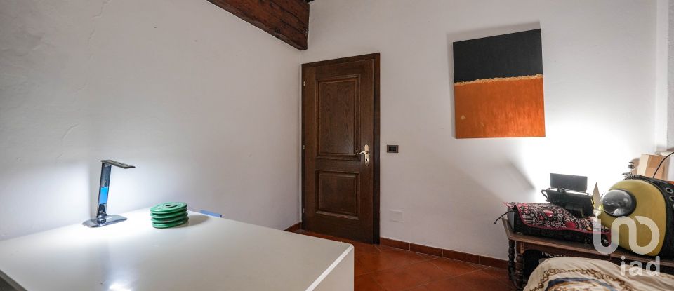 Three-room apartment of 93 m² in Ferrara (44121)