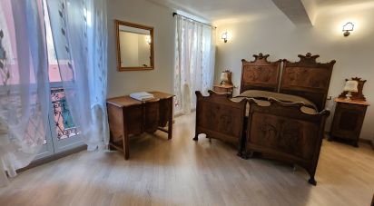 Apartment 5 rooms of 108 m² in Genova (16164)
