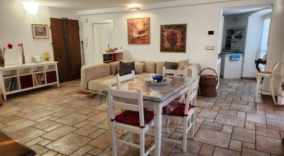 Apartment 5 rooms of 108 m² in Genova (16164)