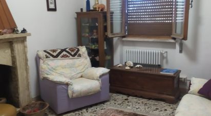 Casa indipendente / Villa 13 locali di 239 m² in Ascoli Piceno (63100)