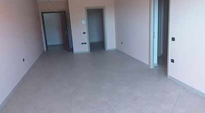Appartamento 7 locali di 97 m² a Bellante (64020)