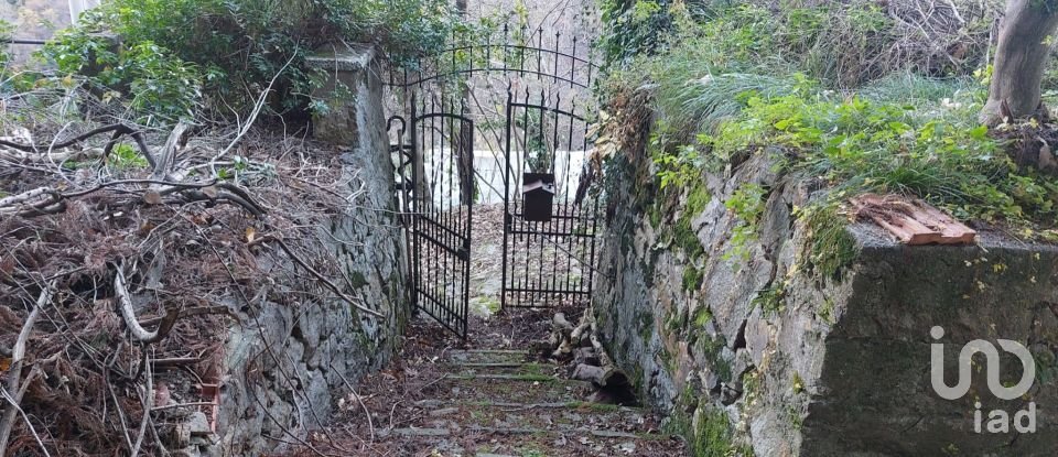 Casale 4 locali di 246 m² in Bellano (23822)