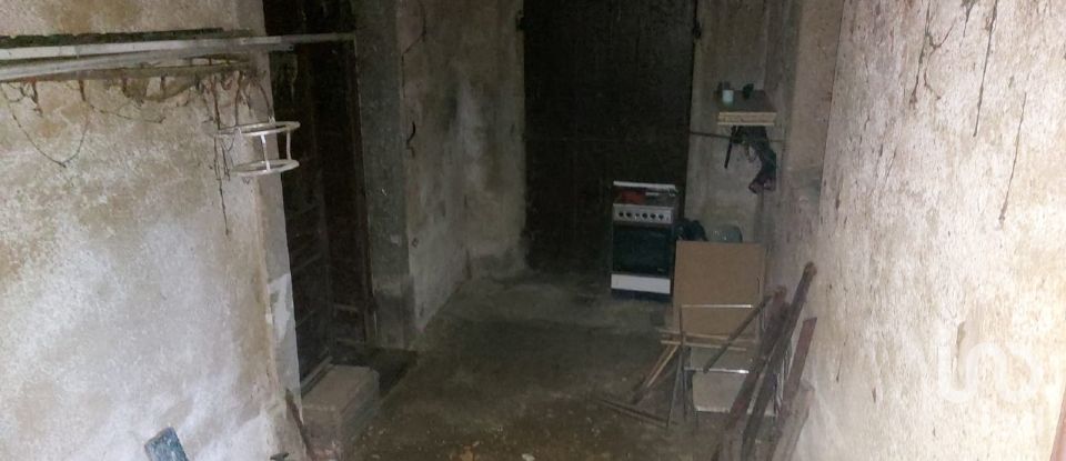 Casale 4 locali di 246 m² in Bellano (23822)