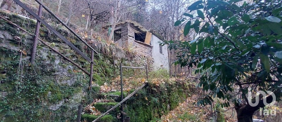 Casale 4 locali di 246 m² in Bellano (23822)