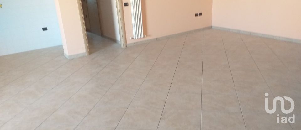 Loft 4 locali di 149 m² a Bellante (64020)