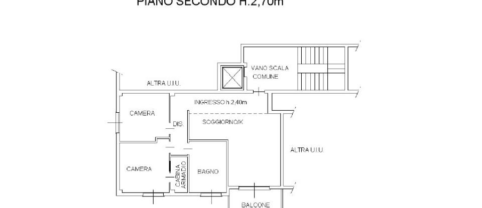 Three-room apartment of 82 m² in Cantù (22063)