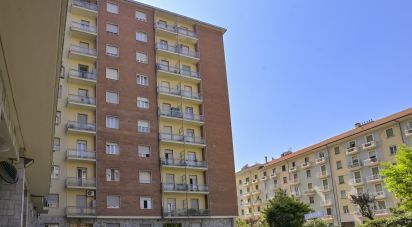 Three-room apartment of 88 m² in Torino (10147)