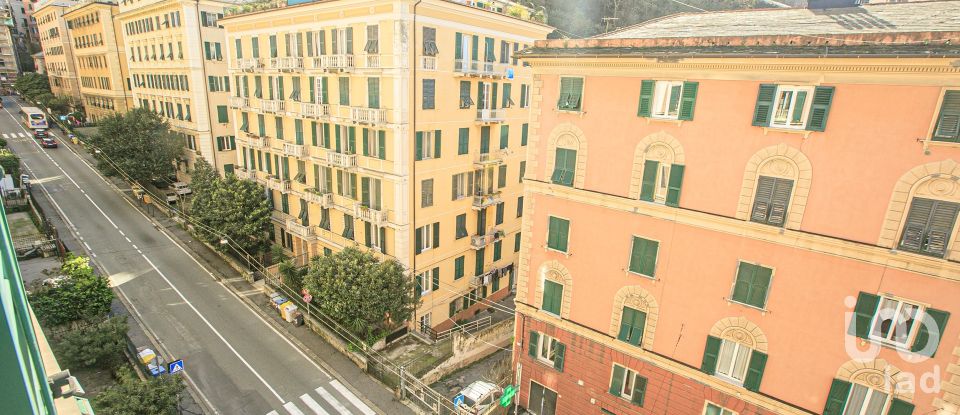 Appartamento 6 locali di 190 m² a Genova (16135)