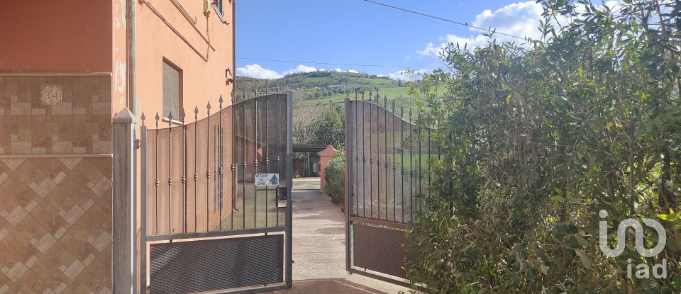 Townhouse 8 rooms of 8,000 m² in Controguerra (64010)