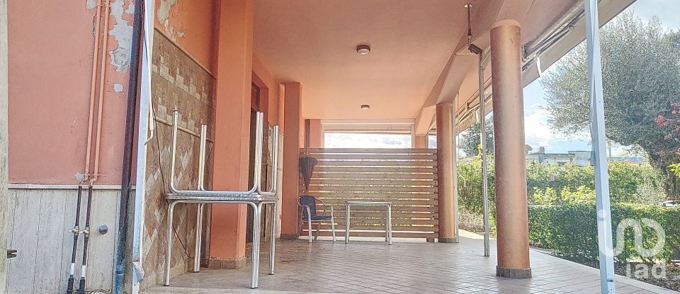 Townhouse 8 rooms of 8,000 m² in Controguerra (64010)