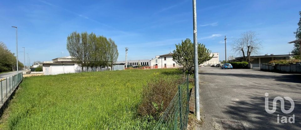 Terreno di 1.150 m² in Castel Goffredo (46042)