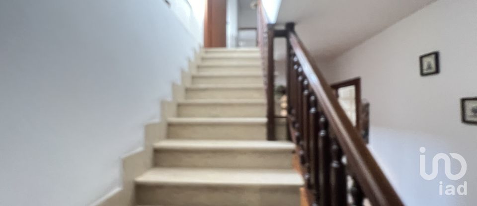 Casa di paese 7 locali di 233 m² in Montelparo (63853)