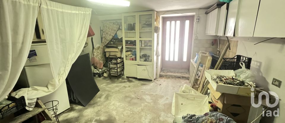 Casa di paese 7 locali di 233 m² in Montelparo (63853)