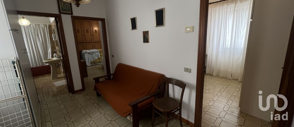 Casa di paese 7 locali di 233 m² in Montelparo (63853)