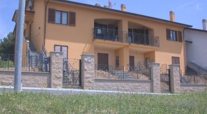 Appartamento 6 locali di 165 m² a Passignano sul Trasimeno (06065)