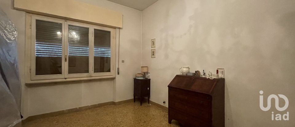 Apartment 8 rooms of 161 m² in Arezzo (52100)