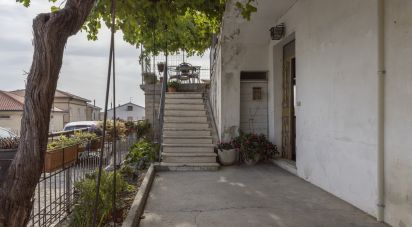 Duplex 9 locali di 282 m² a Torre San Patrizio (63814)