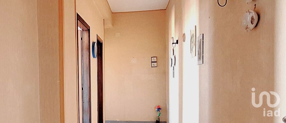 Three-room apartment of 137 m² in Corbara (84010)