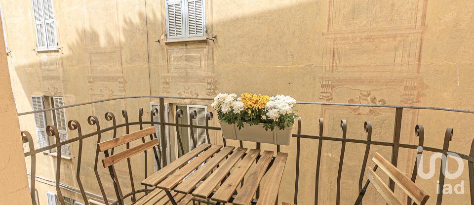 Two-room apartment of 68 m² in Genova (16124)