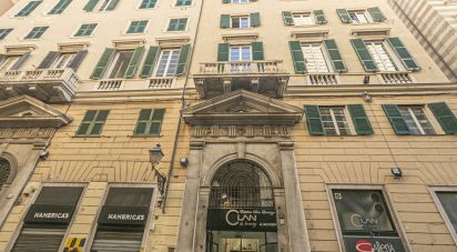 Three-room apartment of 72 m² in Genova (16123)