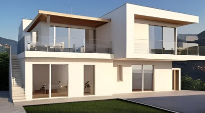 Casa indipendente / Villa 7 locali di 158 m² in Varazze (17019)