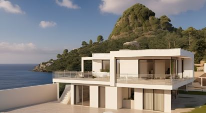 Casa indipendente / Villa 7 locali di 158 m² in Varazze (17019)